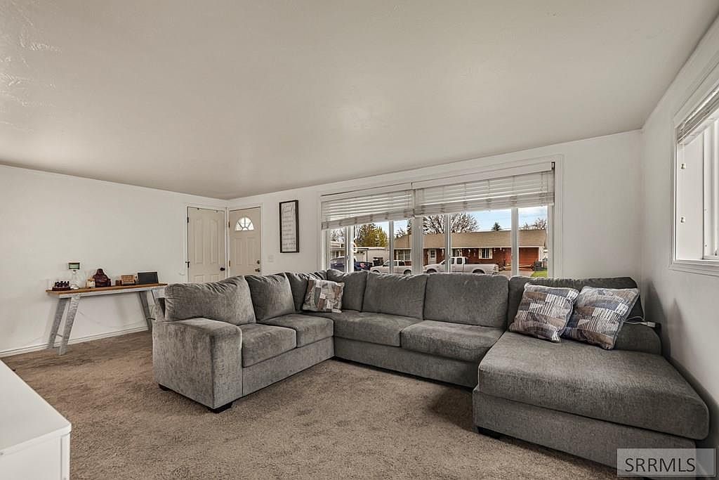 2287 Croft St Idaho Falls, ID 83401 - Thumbnail 3