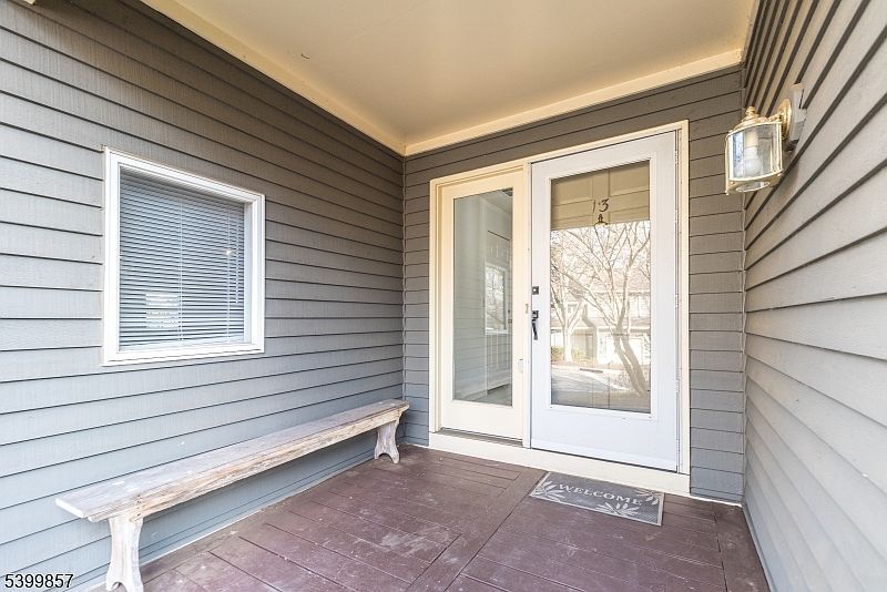 13 Greenbriar Ln Annandale, NJ 08801 - Thumbnail 3