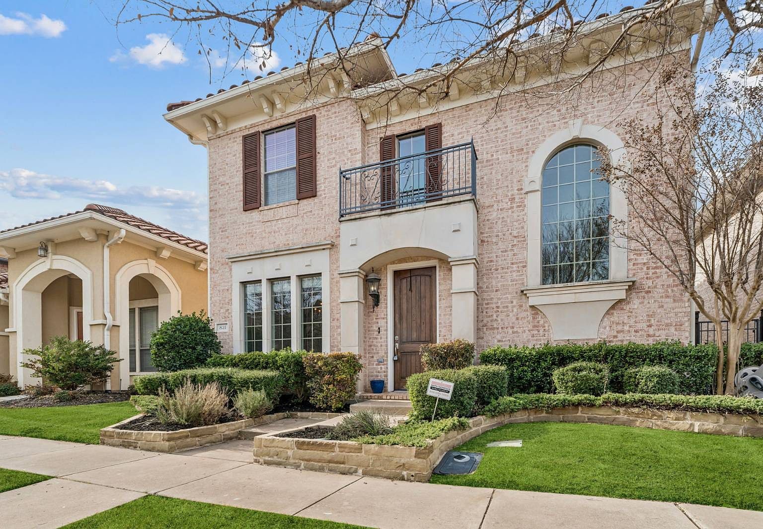821 La Cima Irving, TX 75039 - Thumbnail 3