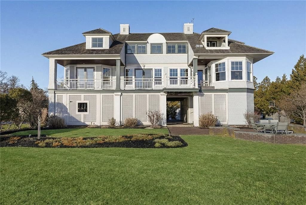 9 Hope St Bristol, RI 02809 - Thumbnail 3