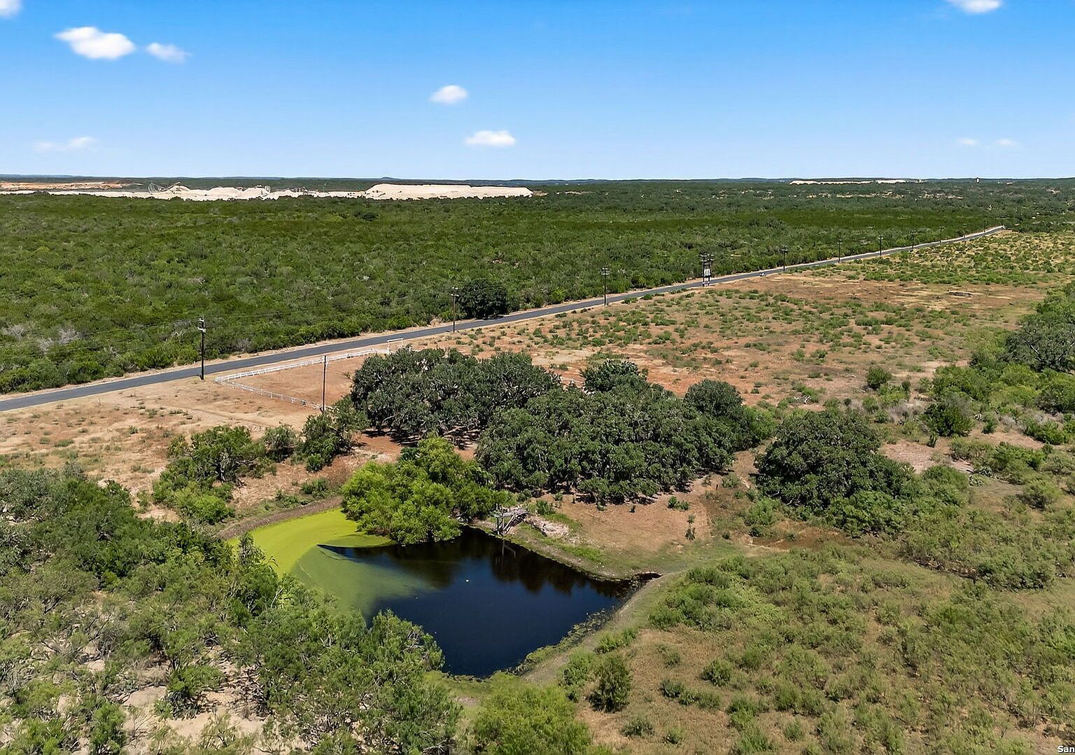 281 County Road 265 Hondo, TX 78861 - Thumbnail 3