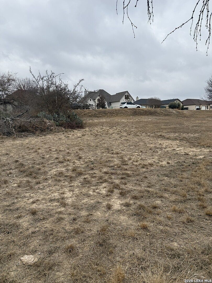 290 Strasbourg St #13 Castroville, TX 78009 - Thumbnail 3