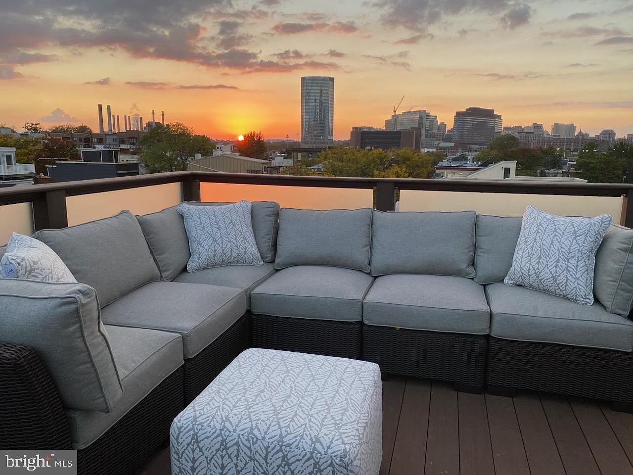 2147 Lombard St Philadelphia, PA 19146 - Thumbnail 3