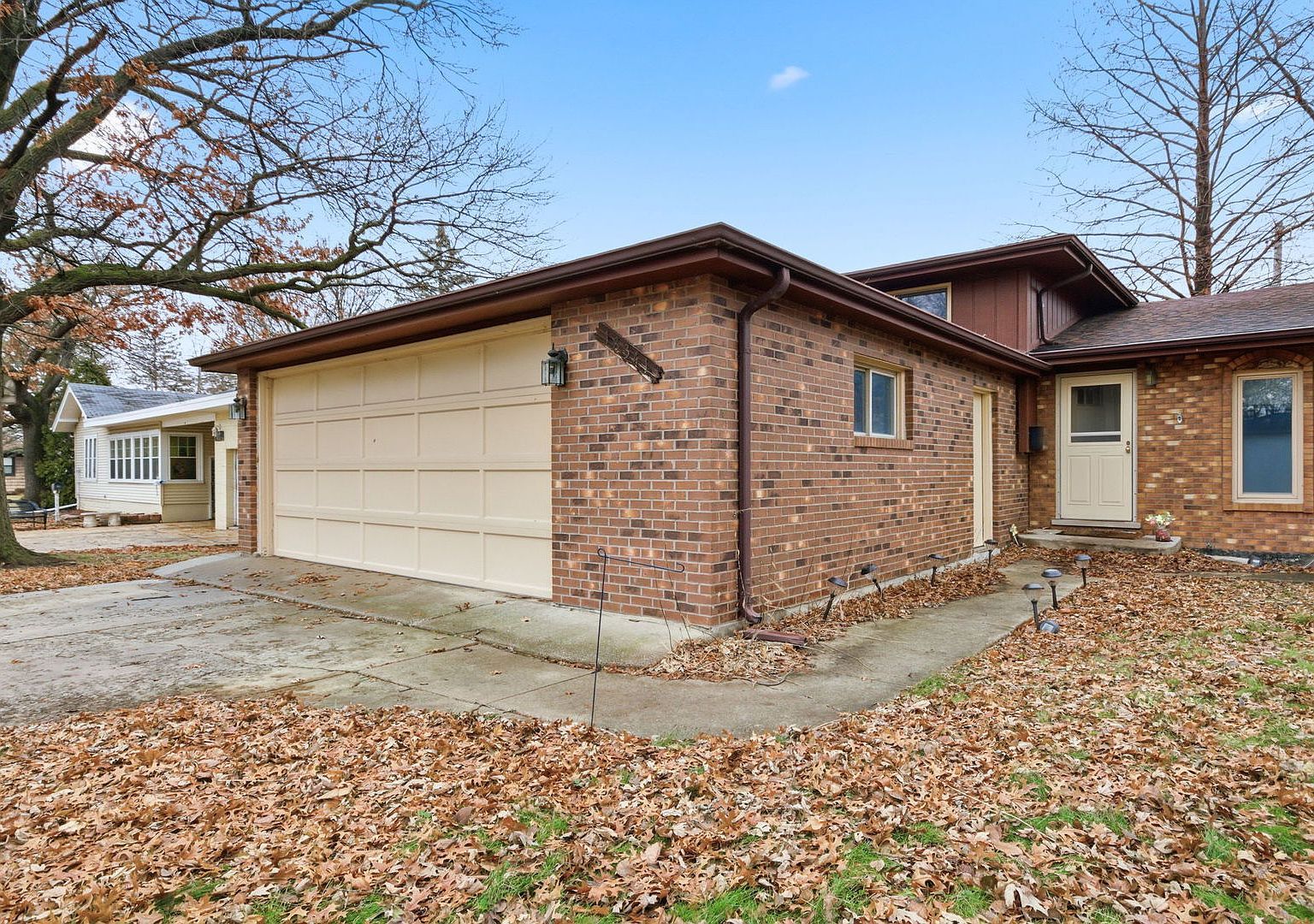 18341 Poplar Ave Homewood, IL 60430 - Thumbnail 3