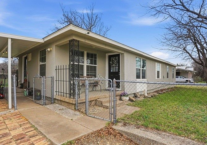 7701 John T White Rd Fort Worth, TX 76120 - Thumbnail 3