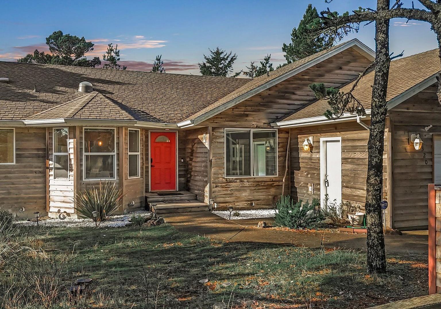 34320 Cape Kiwanda Dr Pacific City, OR 97135 - Thumbnail 3