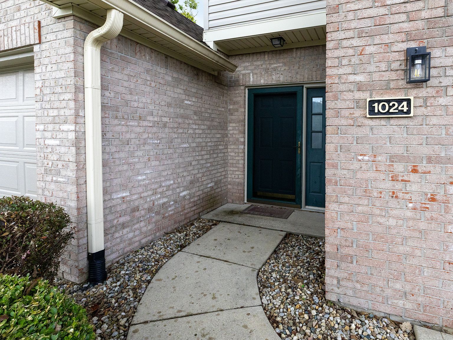 1024 S Montgomery Rd Greenwood, IN 46143 - Thumbnail 3