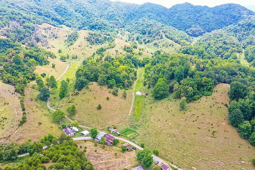 J Yates Rd Lebanon, VA 24266 - Thumbnail 3