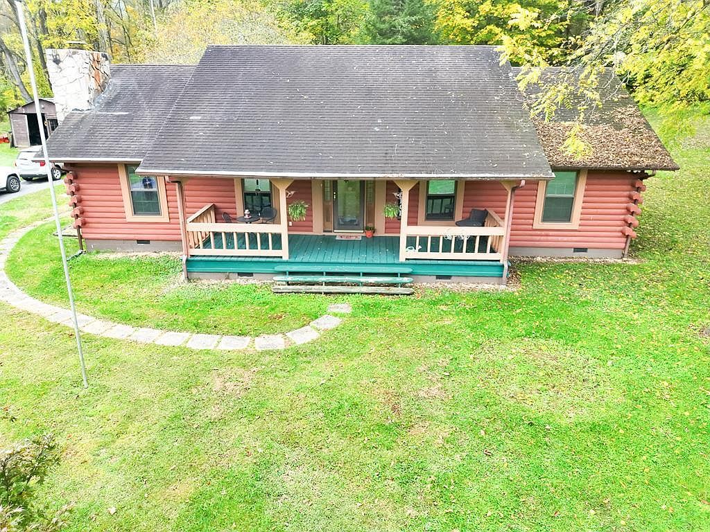 18466 Governor G C Peery Hwy Pounding Mill, VA 24637 - Thumbnail 3