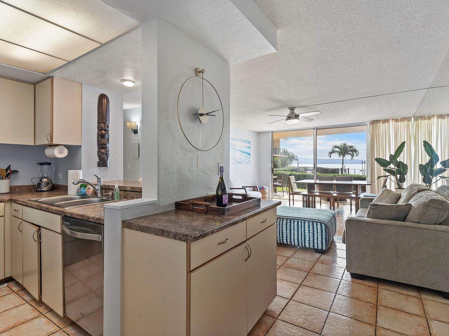 4401 Lower Honoapiilani Rd APT A101 Lahaina, HI 96761 - Thumbnail 3