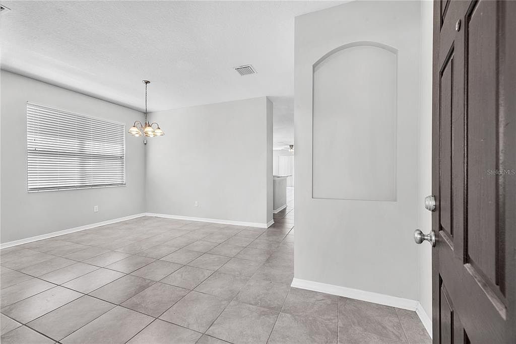 10109 Celtic Ash Dr Ruskin, FL 33573 - Thumbnail 3