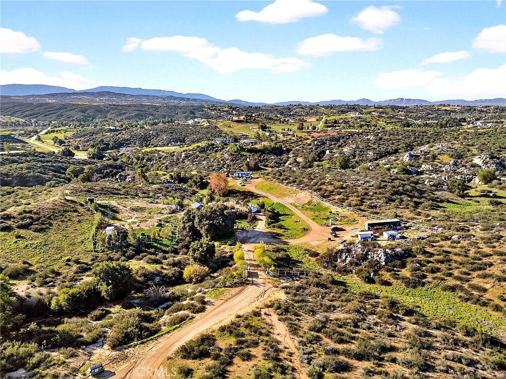 38950 Hoss St Temecula, CA 92592 - Thumbnail 3