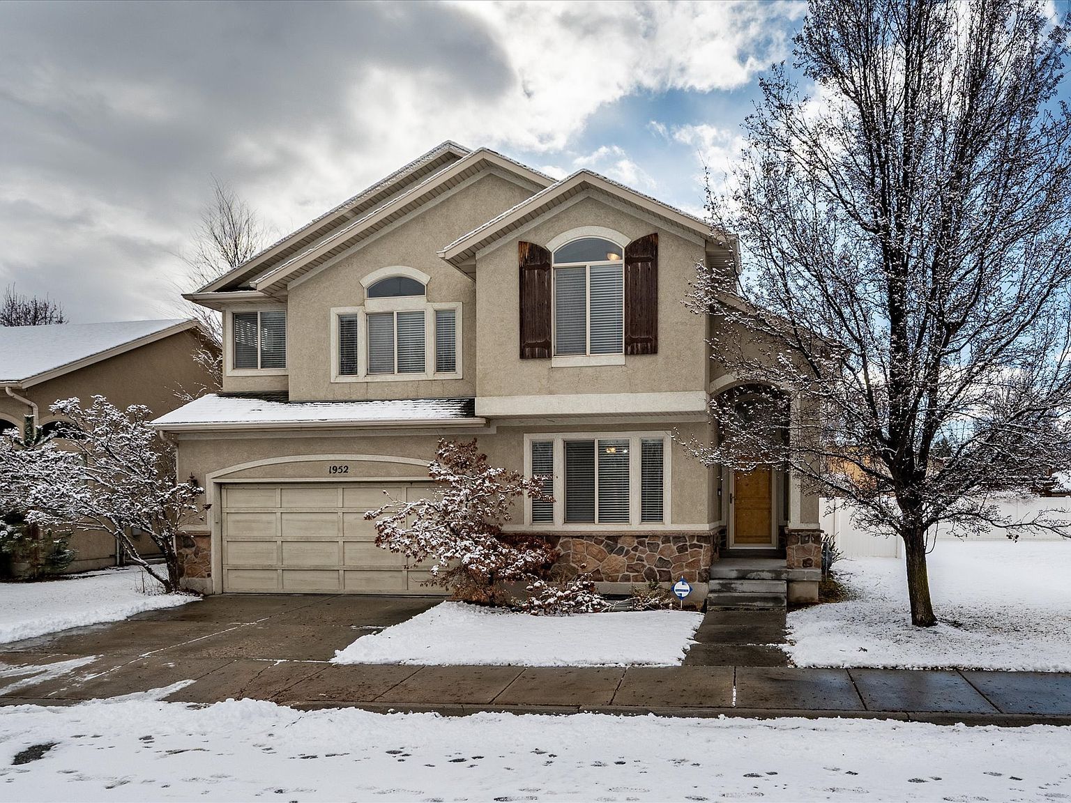 1952 E Meadow Downs Way Salt Lake City, UT 84121 - Thumbnail 3