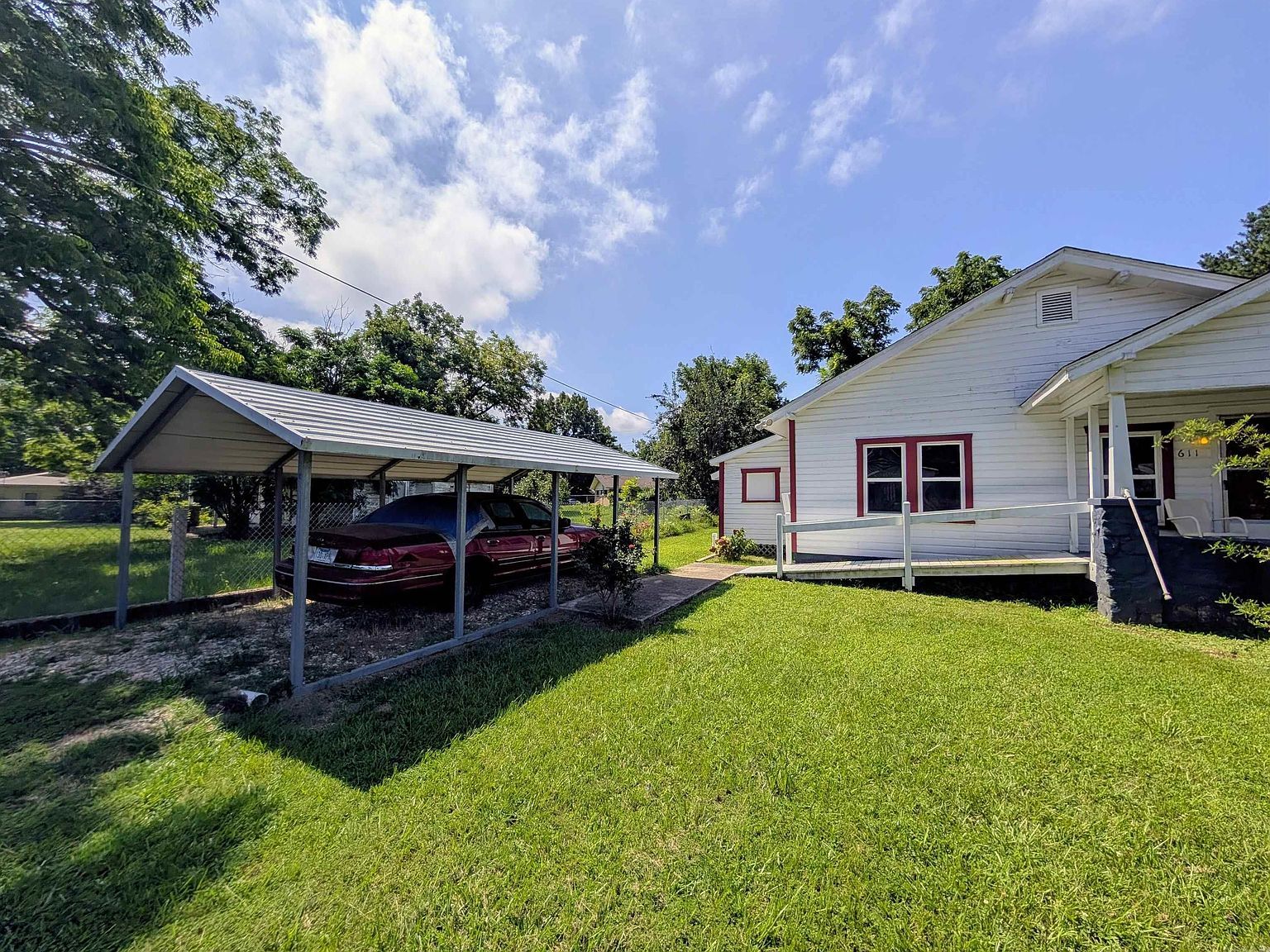 611 Hornbeck Ave Mena, AR 71953 - Thumbnail 3