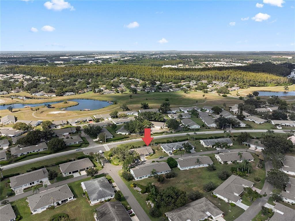 2329 Lancaster Dr Sun City Center, FL 33573 - Thumbnail 3