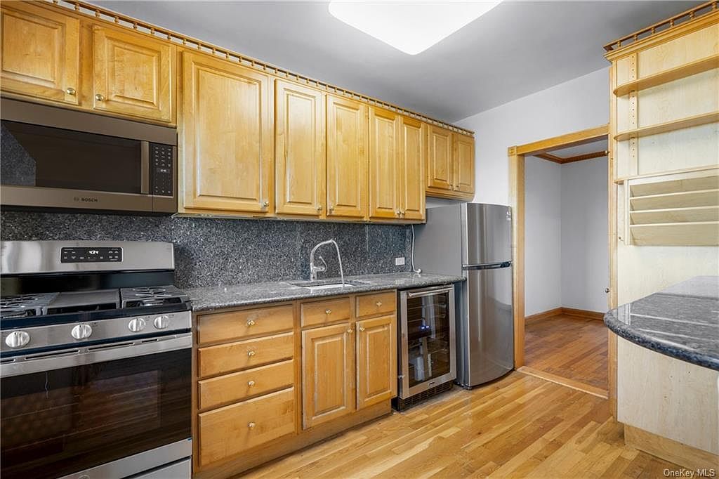 3840 Greystone Ave APT 3Q Bronx, NY 10463 - Thumbnail 3