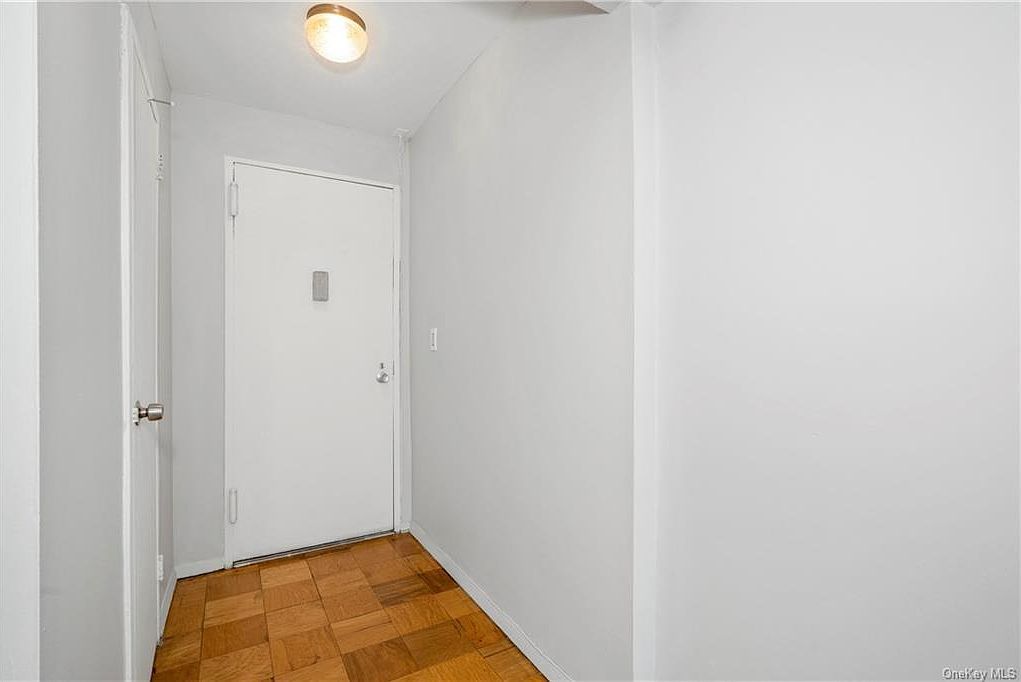25 Stewart Pl APT 410 Mount Kisco, NY 10549 - Thumbnail 3