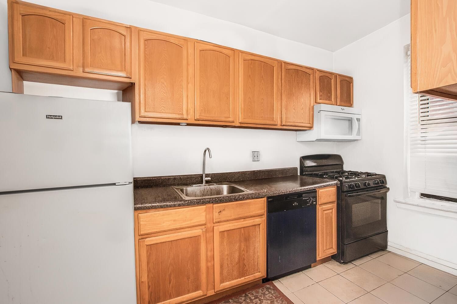 2199 Holland Ave APT 4D Bronx, NY 10462 - Thumbnail 3