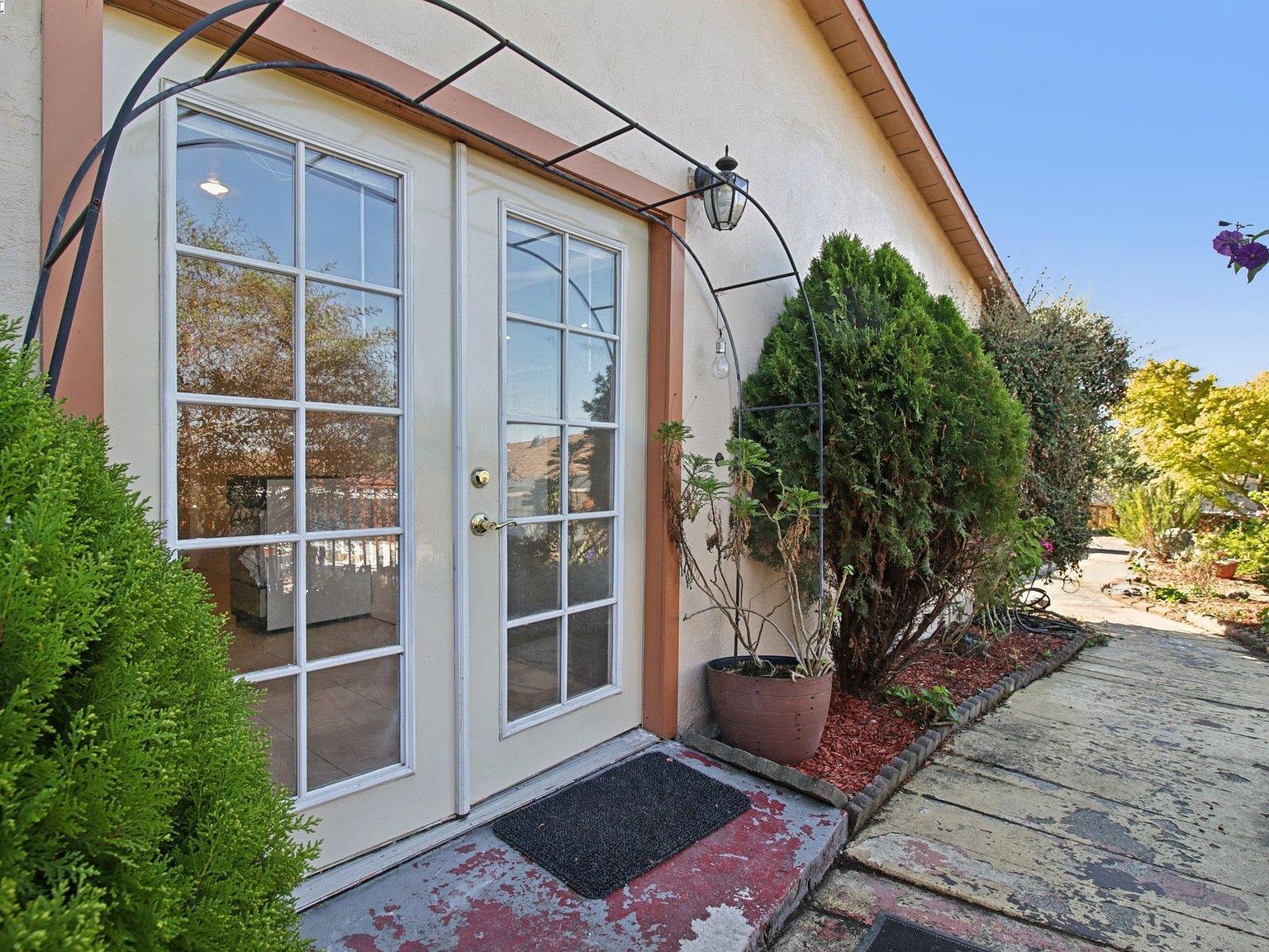 14683 Midland Rd San Leandro, CA 94578 - Thumbnail 3