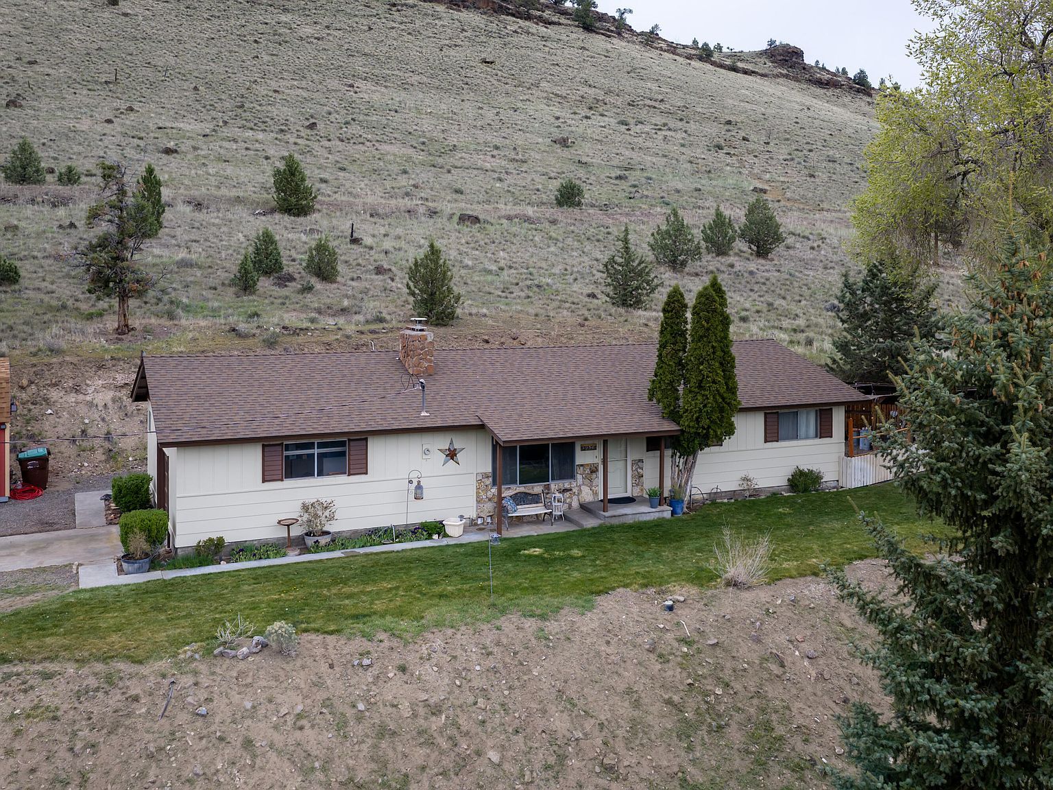 2577 SE Hill St Prineville, OR 97754 - Thumbnail 3