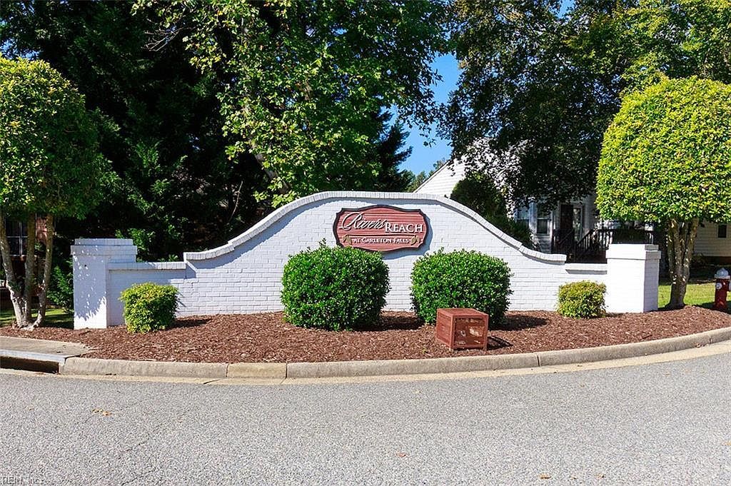 314 Oak Ridge Dr Newport News, VA 23603 - Thumbnail 3