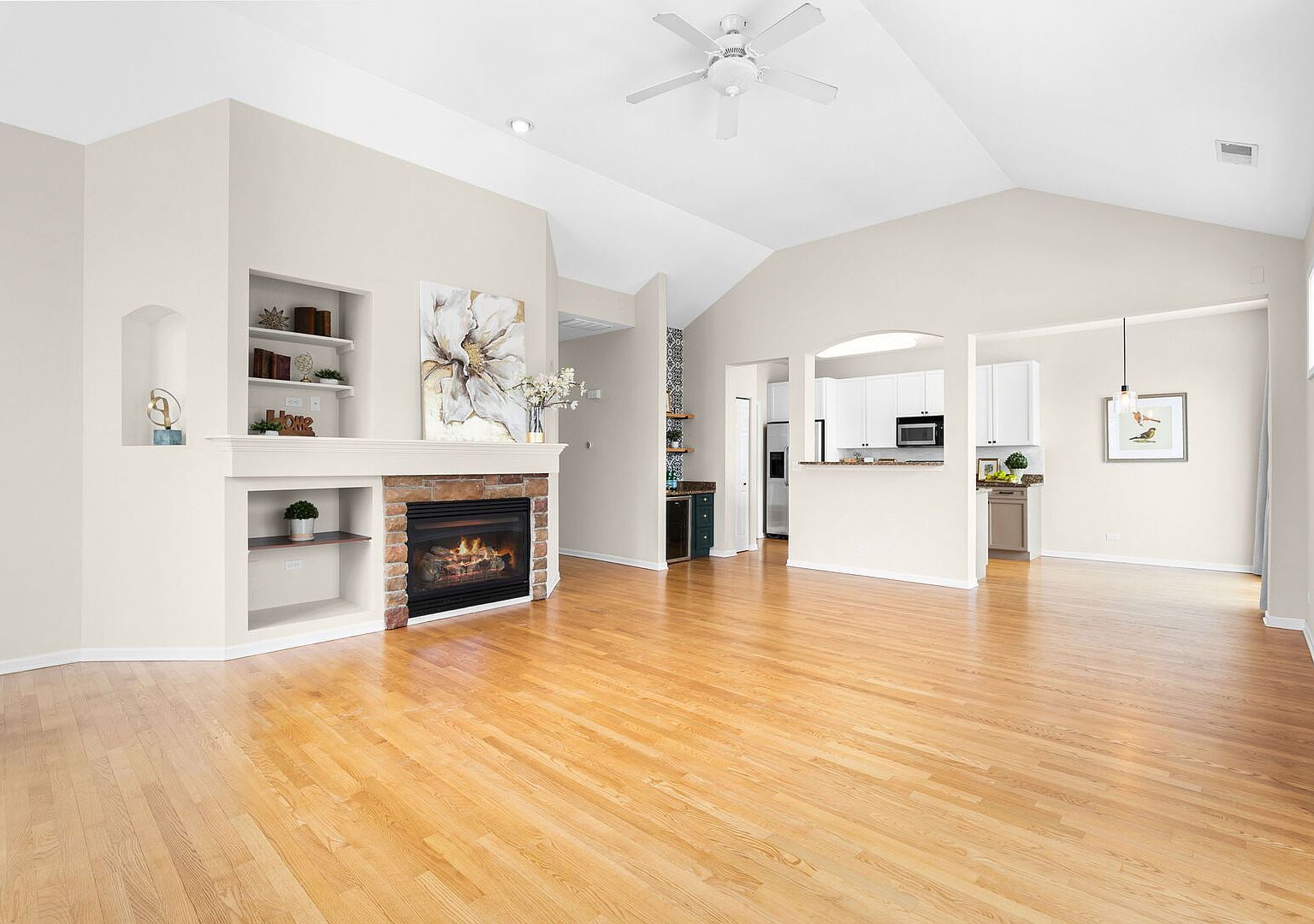 360 Promontory Ln Unit B Wauconda, IL 60084 - Thumbnail 3