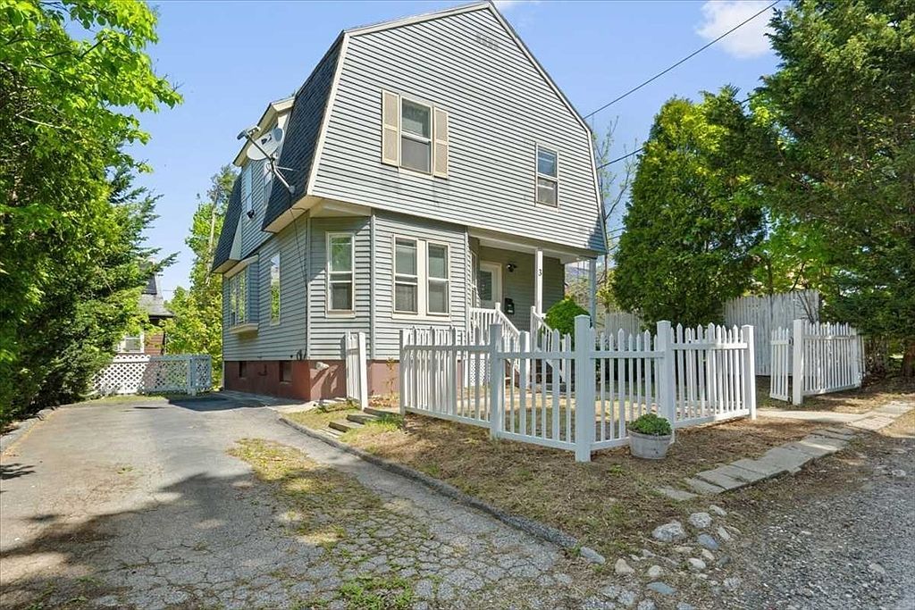3 Wallace St Worcester, MA 01605 - Thumbnail 3