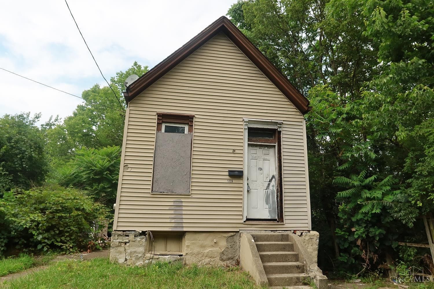 1724 Esmonde St Cincinnati, OH 45214 - Thumbnail 3