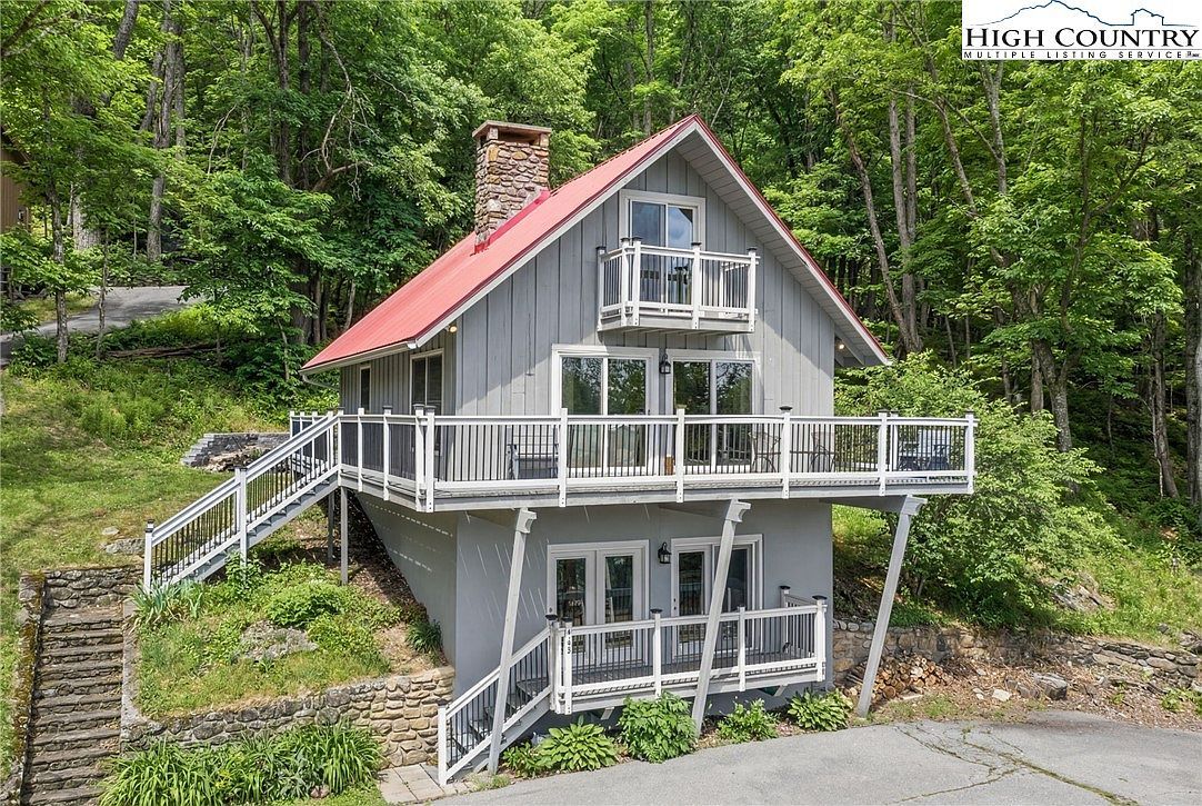 431 Cliffside Ln Seven Devils, NC 28604 - Thumbnail 3