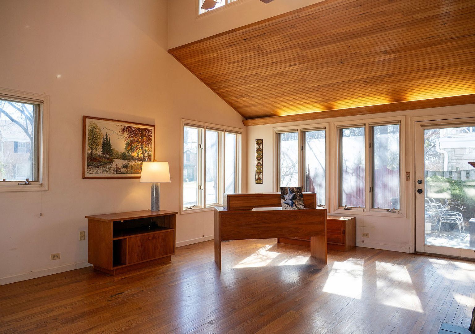 3701 Foster St Evanston, IL 60203 - Thumbnail 3