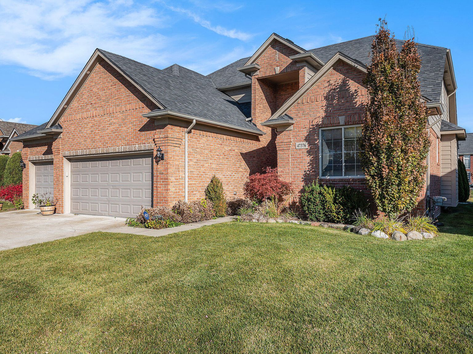 47376 Hidden Meadows Dr Macomb, MI 48044 - Thumbnail 3