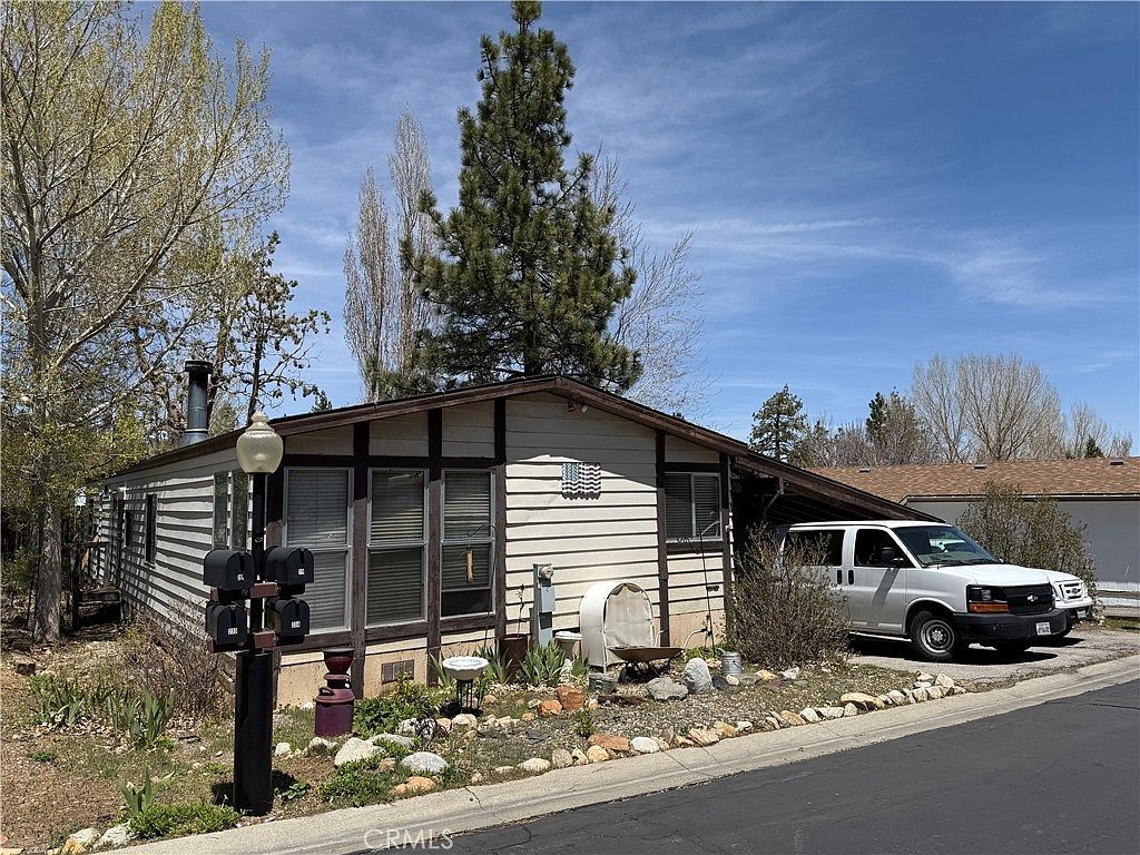 391 Montclair Dr SPACE 19 Big Bear City, CA 92314 - Thumbnail 3