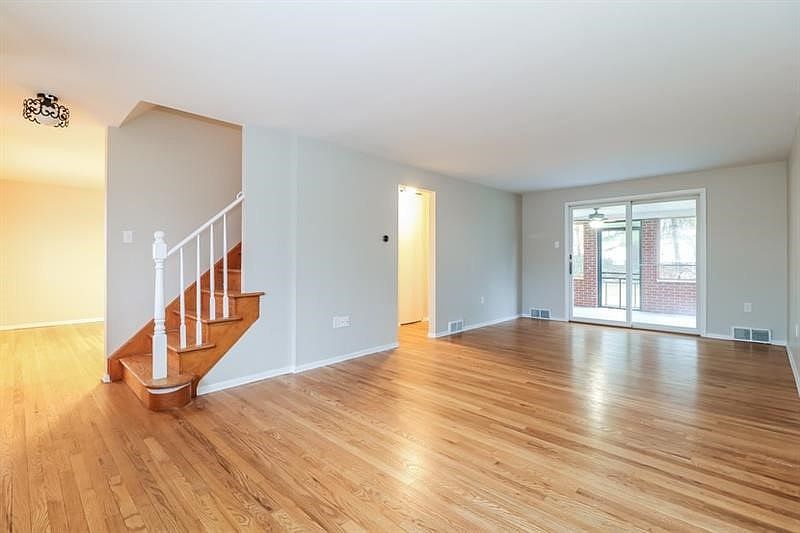 1025 Catherine Dr Conway, PA 15027 - Thumbnail 3