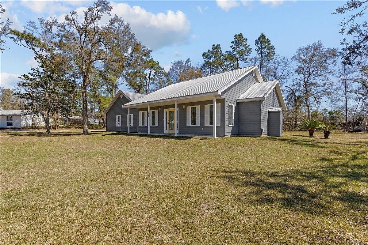 201 State St Perry, FL 32348 - Thumbnail 3