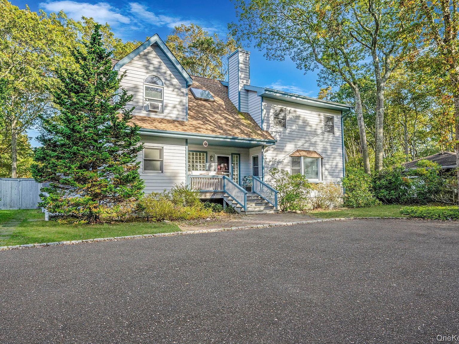 484 Brookhaven Ave Riverhead, NY 11901 - Thumbnail 3