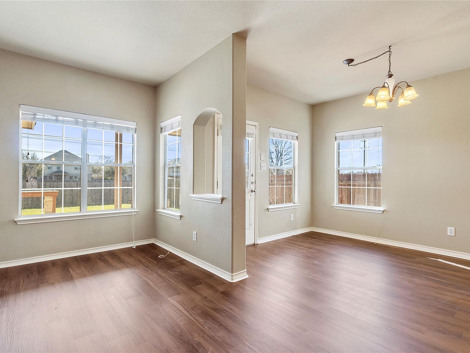 120 Emory Fields Dr Hutto, TX 78634 - Thumbnail 3