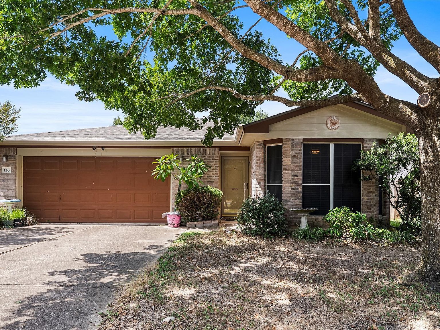 120 Shenandoah Trl Elgin, TX 78621 - Thumbnail 3