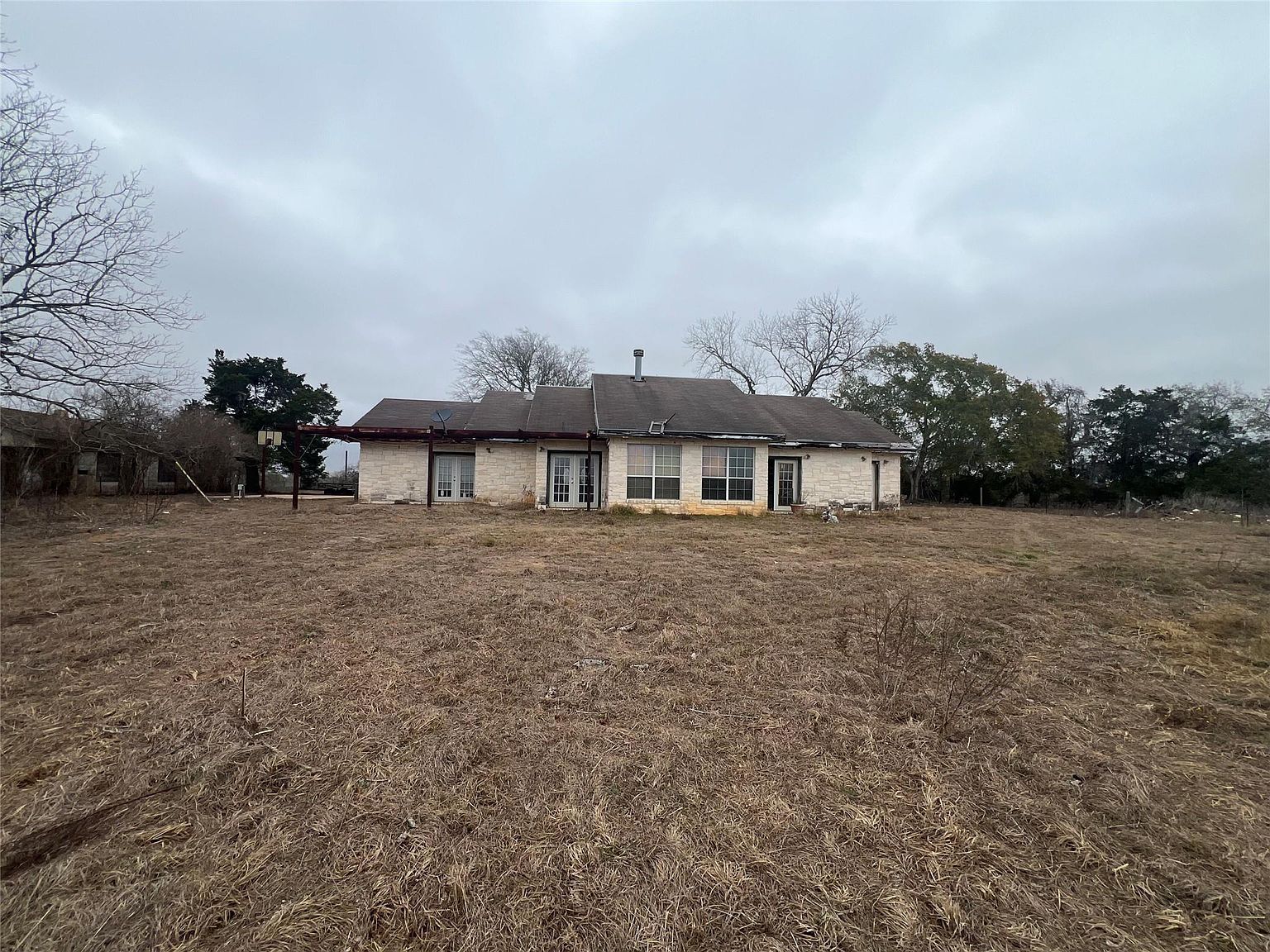 1448 Private Road 6013 Giddings, TX 78942 - Thumbnail 3
