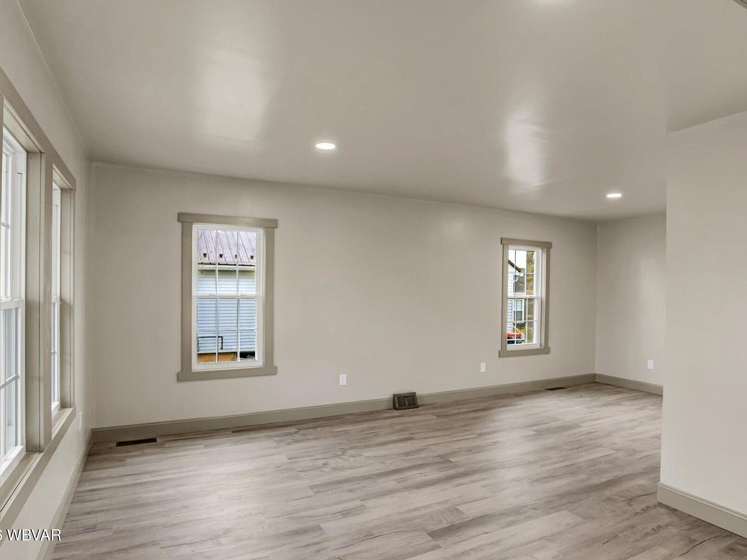 431 Clayton Ave Williamsport, PA 17701 - Thumbnail 3