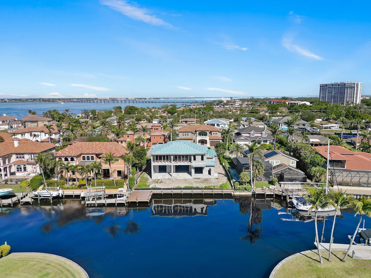 846 Cypress Lake Cir Fort Myers, FL 33919 - Thumbnail 3