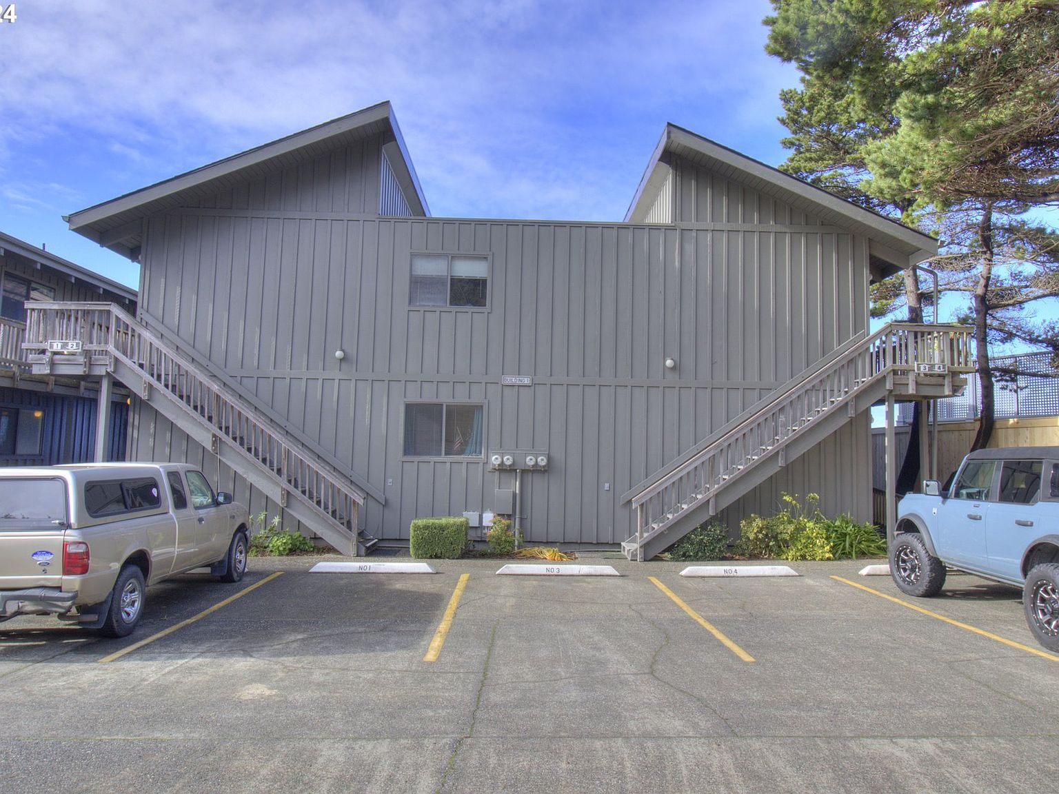 29134 Ellensburg Ave APT 2 Gold Beach, OR 97444 - Thumbnail 3