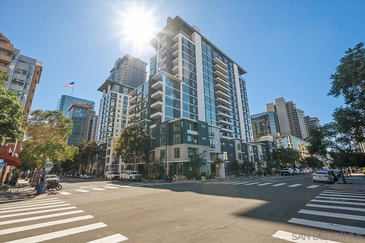 425 W Beech St UNIT 503 San Diego, CA 92101 - Thumbnail 3