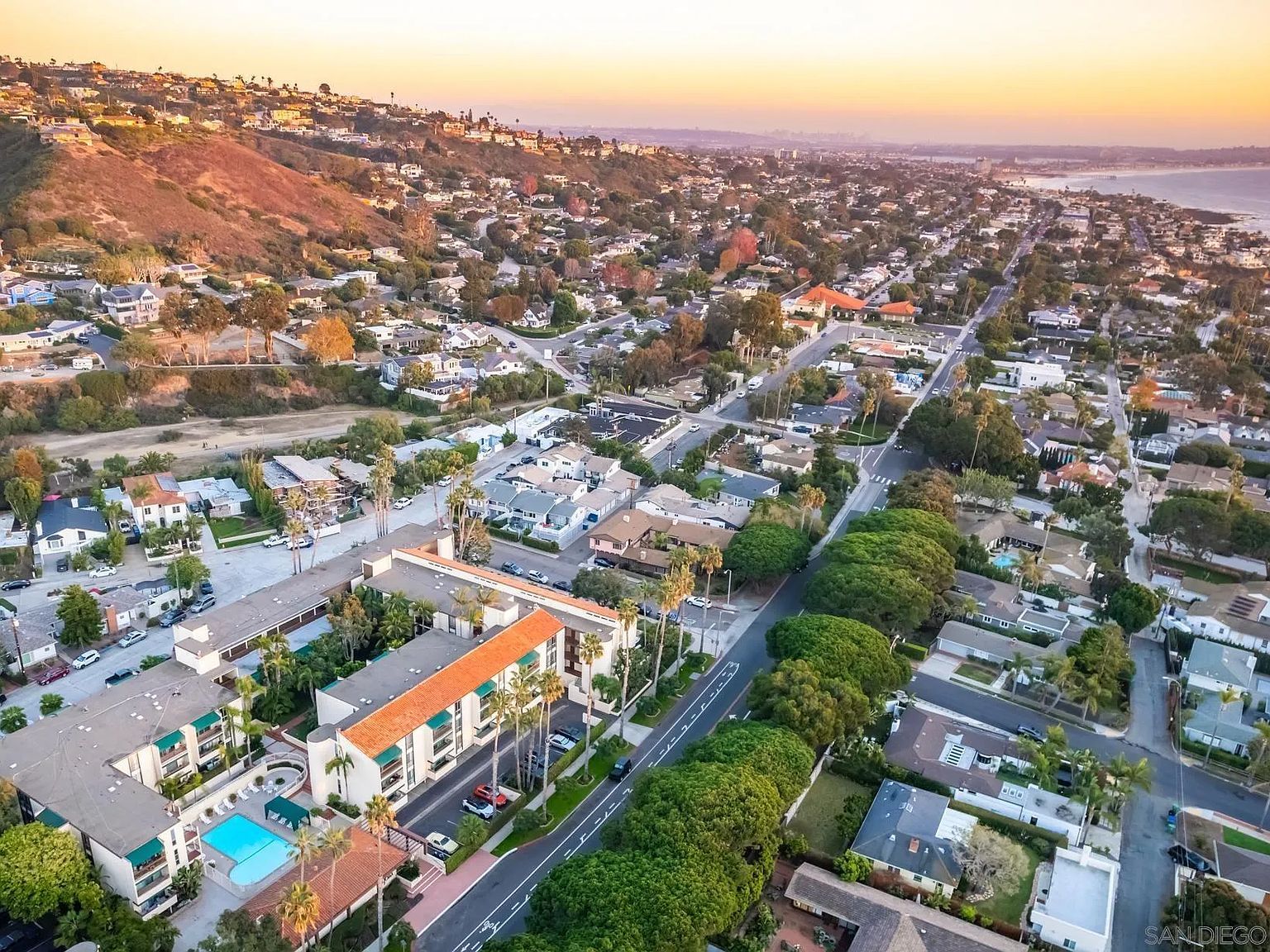 6455 La Jolla Blvd UNIT 121 La Jolla, CA 92037 - Thumbnail 3