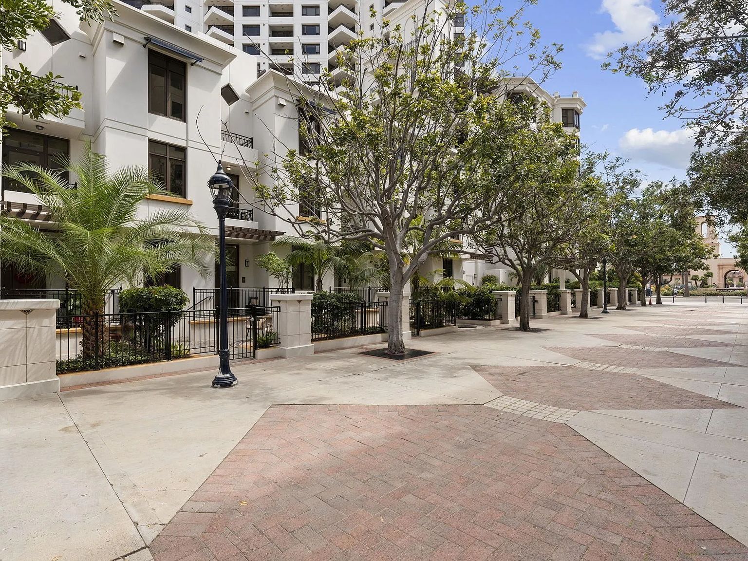 781 W G St San Diego, CA 92101 - Thumbnail 3