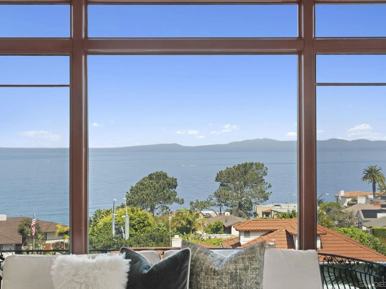 1745 Amalfi St La Jolla, CA 92037 - Thumbnail 3