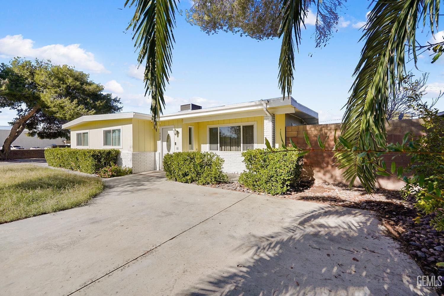 438 W Ward Ave Ridgecrest, CA 93555 - Thumbnail 3