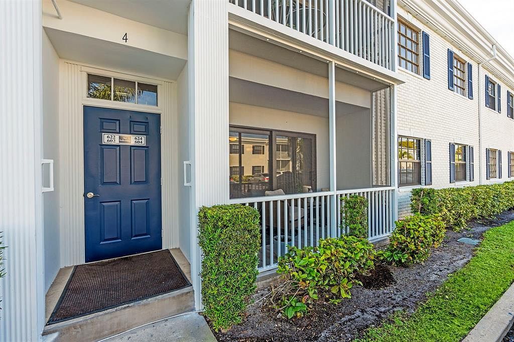 160 Cypress Club Dr APT 604 Pompano Beach, FL 33060 - Thumbnail 3