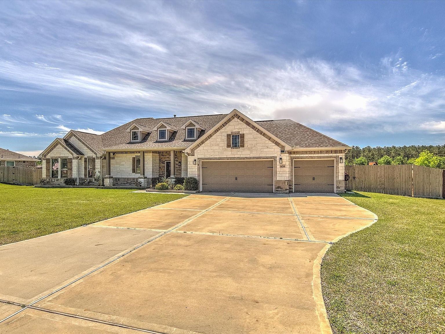 16738 Rockwall St Conroe, TX 77303 - Thumbnail 3