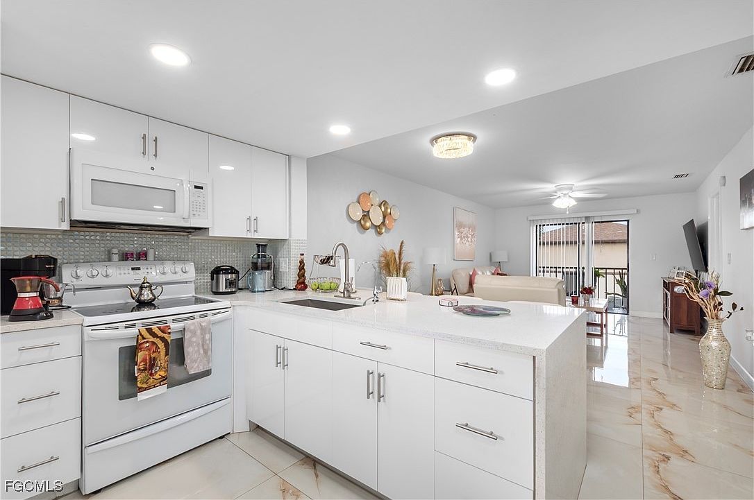 4790 S Cleveland Ave APT 1706 Fort Myers, FL 33907 - Thumbnail 3