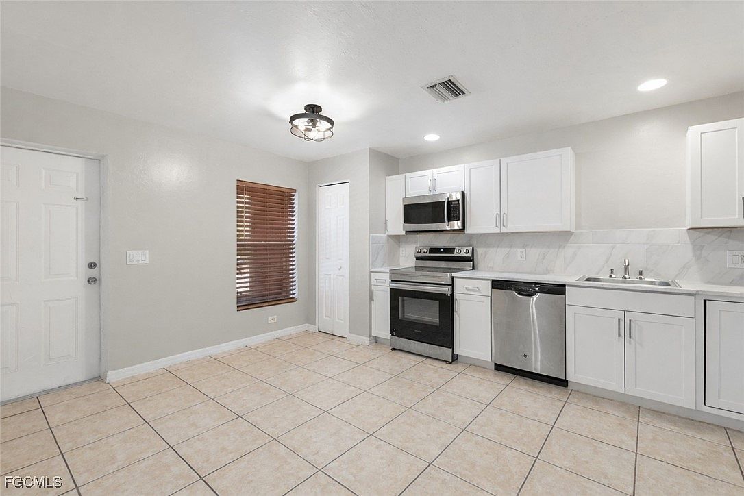 2405/2407 George Ave S Lehigh Acres, FL 33973 - Thumbnail 3